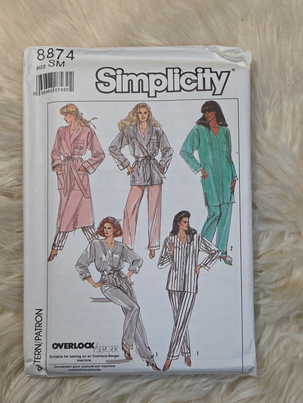 Simplicity Vintage Pajamas ,PJs & Short Robe Sewing Pattern 8874